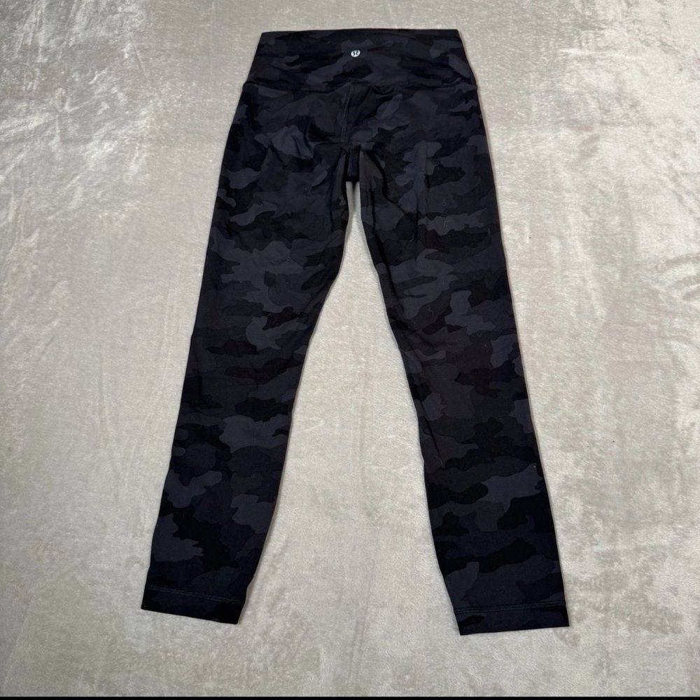 Lululemon Wunder Under High-Rise Tight 25" leggings in Heritage 365 Camo Size 8